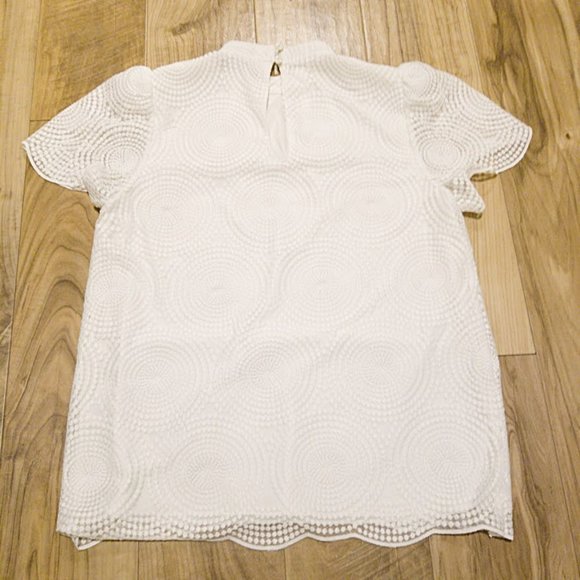 Trina Turk White Embroidered Mesh Top XS Short Puff Sleeve Blouse Mod Chic - Picture 10 of 14